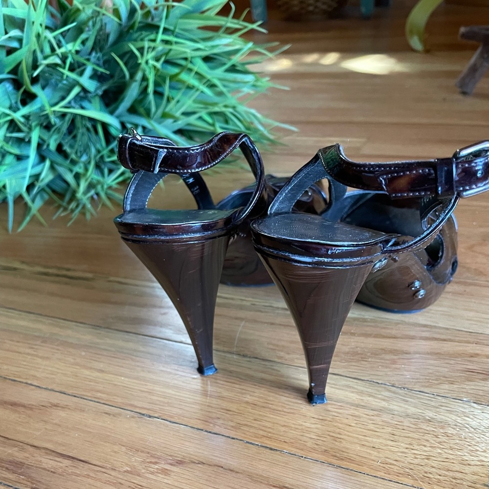 Stuart Weitzman Cognac Peep-Toe Slingbacks - image 8